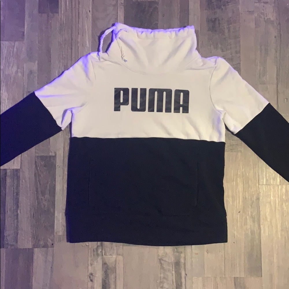🖤 Black and White Puma High Neck Sweater